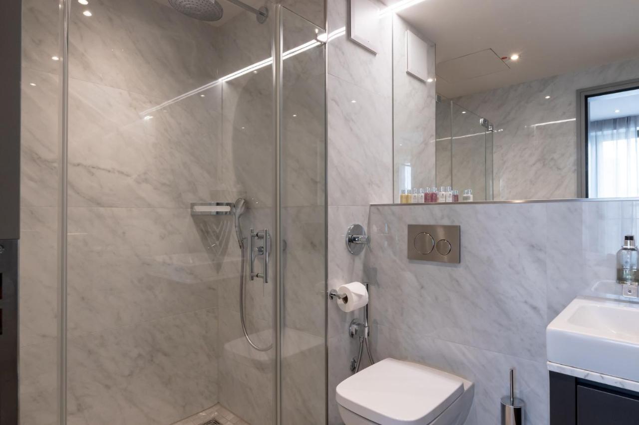 Fourty Three Luxury Serviced Apartments Dusseldorf Exterior photo A shower enclosure